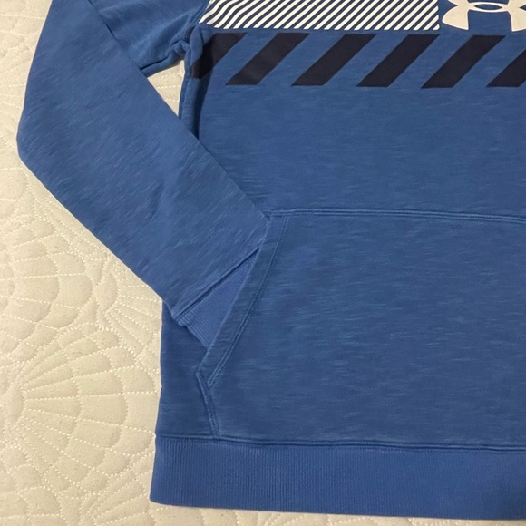 Under Armour Hoodie -Youth Size L - Picture 5 of 12